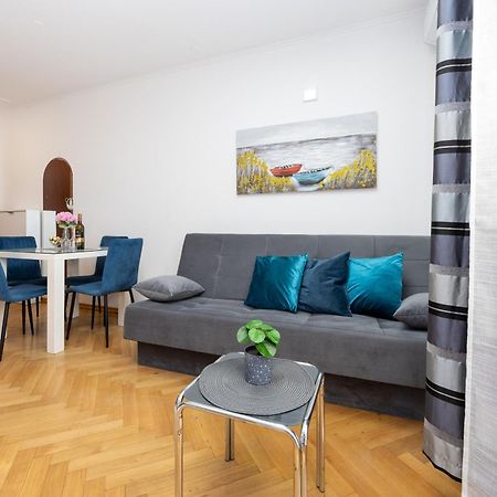 Apartment Paolo By The Beach Znjan Split Eksteriør bilde
